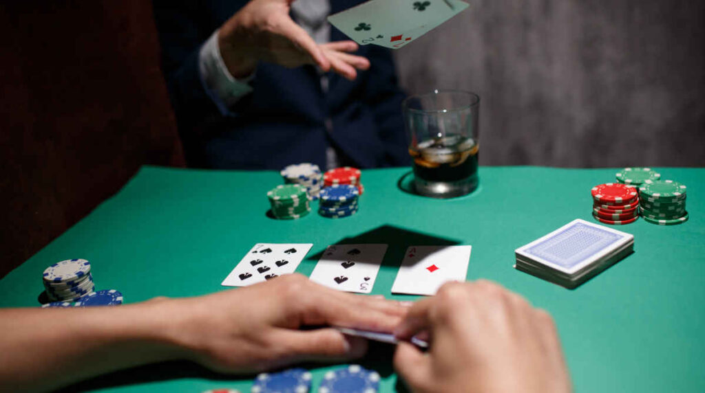 When Should You Fold a Poker Hand?