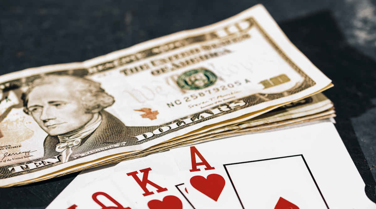 Bonuses and Promotions for Poker Sites