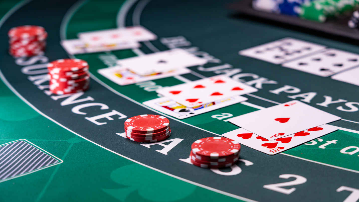 Top 4 Ways Blackjack Players Can Use Math to Win More Often